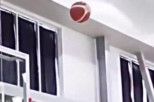 进攻手段很丰富啊！阿德巴约此前在美国男篮队内顶级单挑秀！